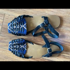 Cute blue/ black huaraches